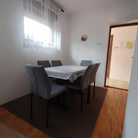 Visnja Novi Vinodolski