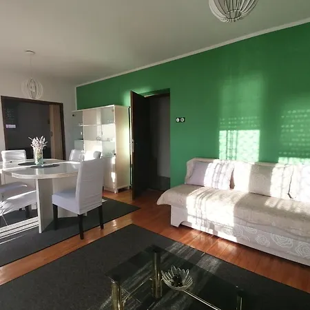 Visnja Apartament *