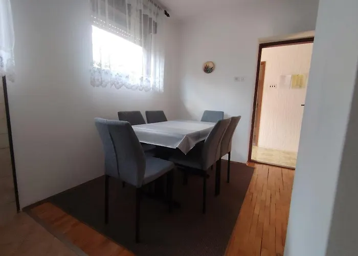 Visnja Novi Vinodolski